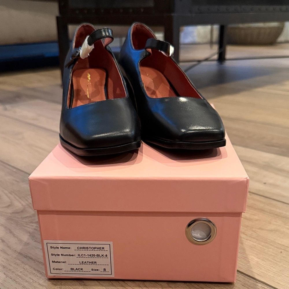 INTENTIONALLY BLANK Black Leather Heels